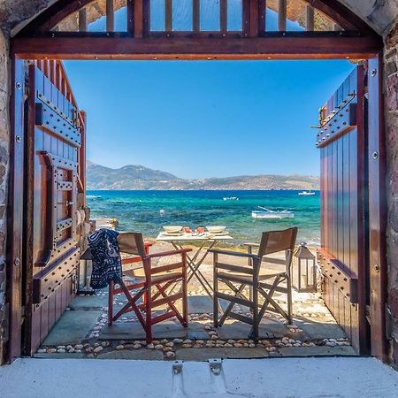 Vila Neosikos Amazing Beach House In Milos Island Klima  Exteriér fotografie