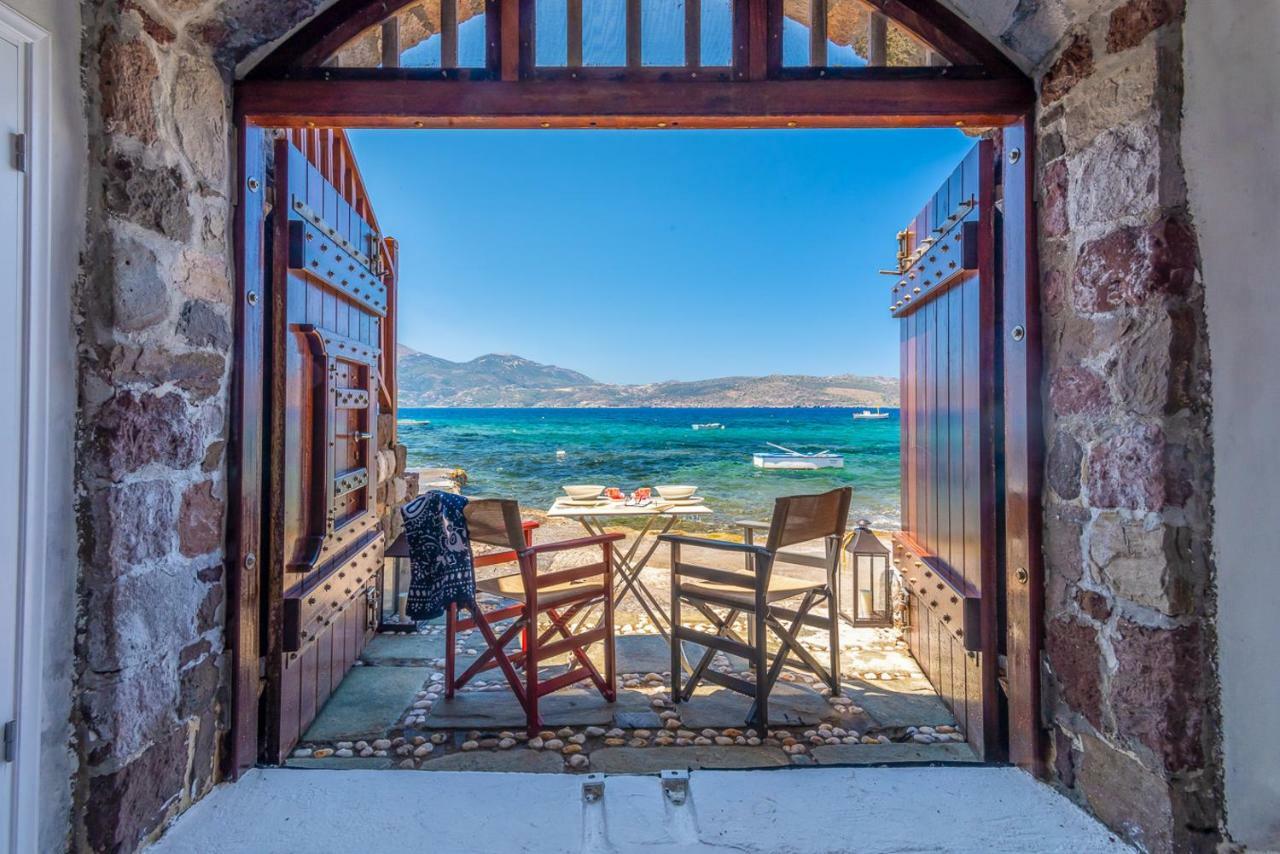 Vila Neosikos Amazing Beach House In Milos Island Klima  Exteriér fotografie